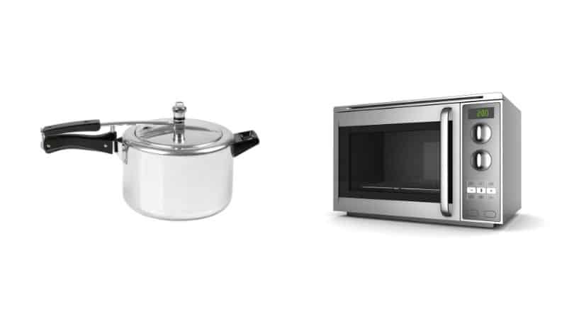 Pressure Cooker vs Microwave Oven