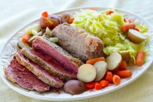 how long to pressure cook corned beef per pound