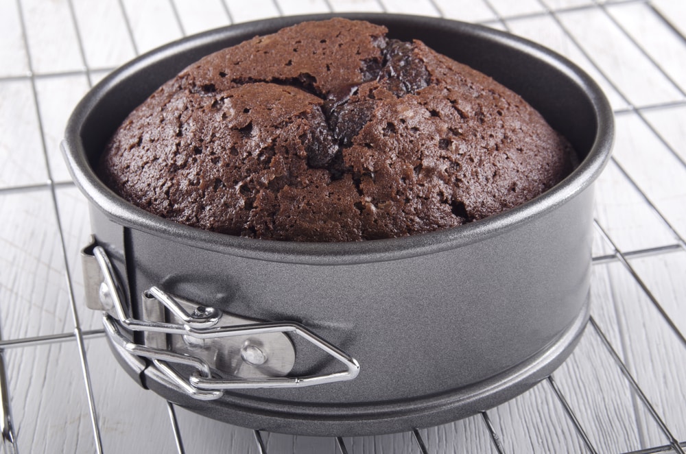 Bake Cake In Steel Bowl In Pressure Cooker