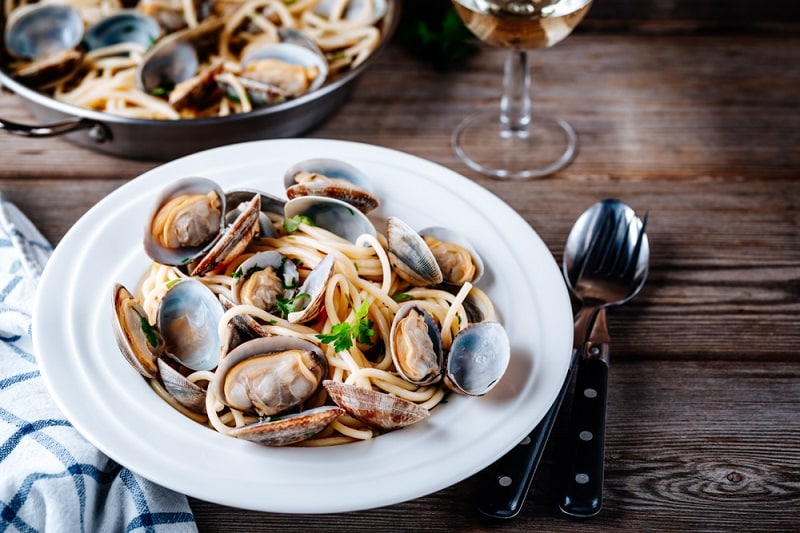 Pressure Cooker Clams