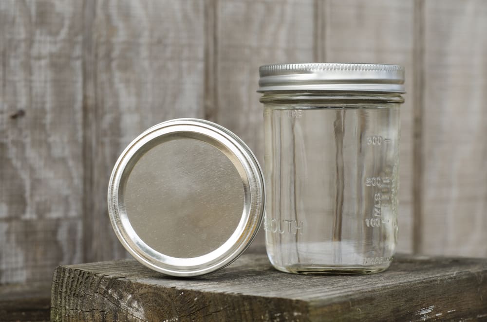 is rust on mason jar lids dangerous