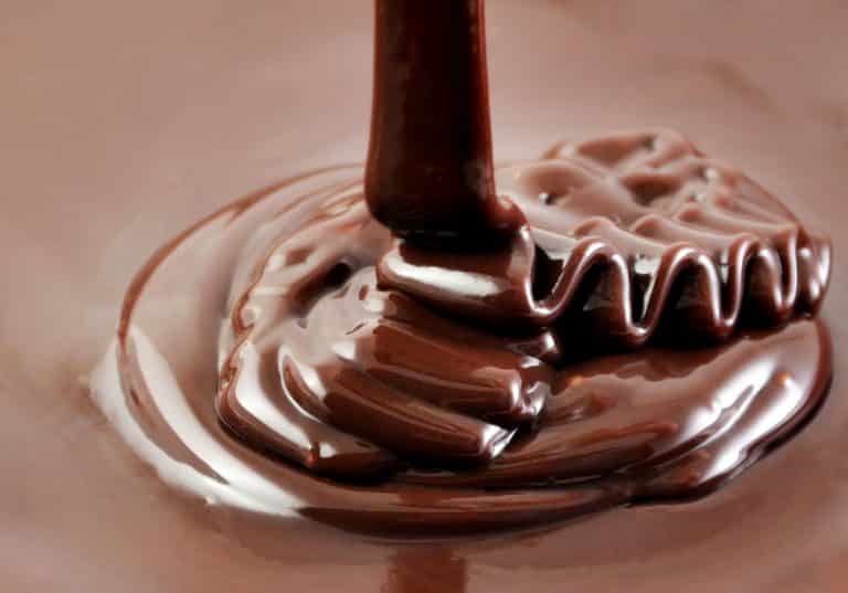 Melted Chocolate Won't Harden: 3 Reasons - Miss Vickie