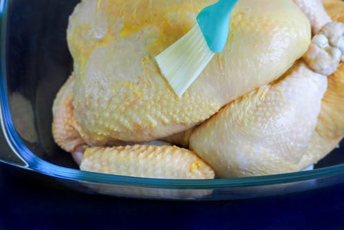 Wipe the chicken with vinegar or lemon