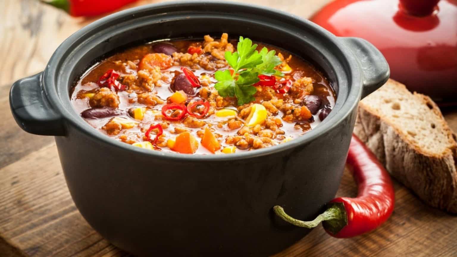 Simmer Chili Covered Or Uncovered 1536x864 