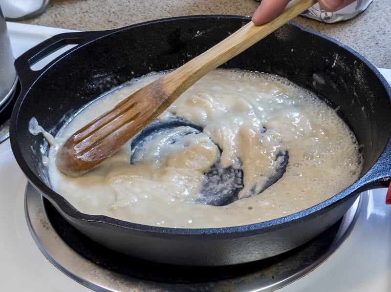 process creating roux out flour butter