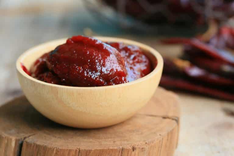 5 Best Chili Garlic Sauce Substitutes Miss Vickie