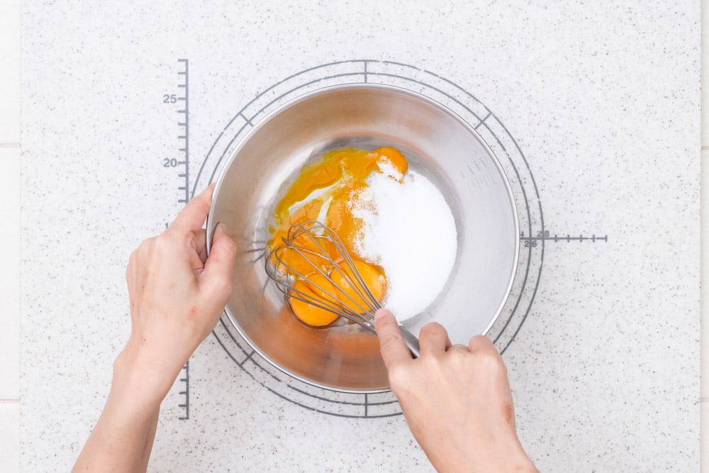 Process of making milk tea chiffon cake at home