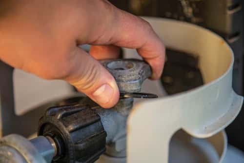 How to Fix a Stuck Propane Tank Valve