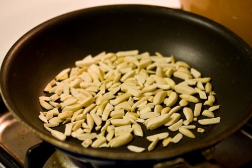 Toasting almond