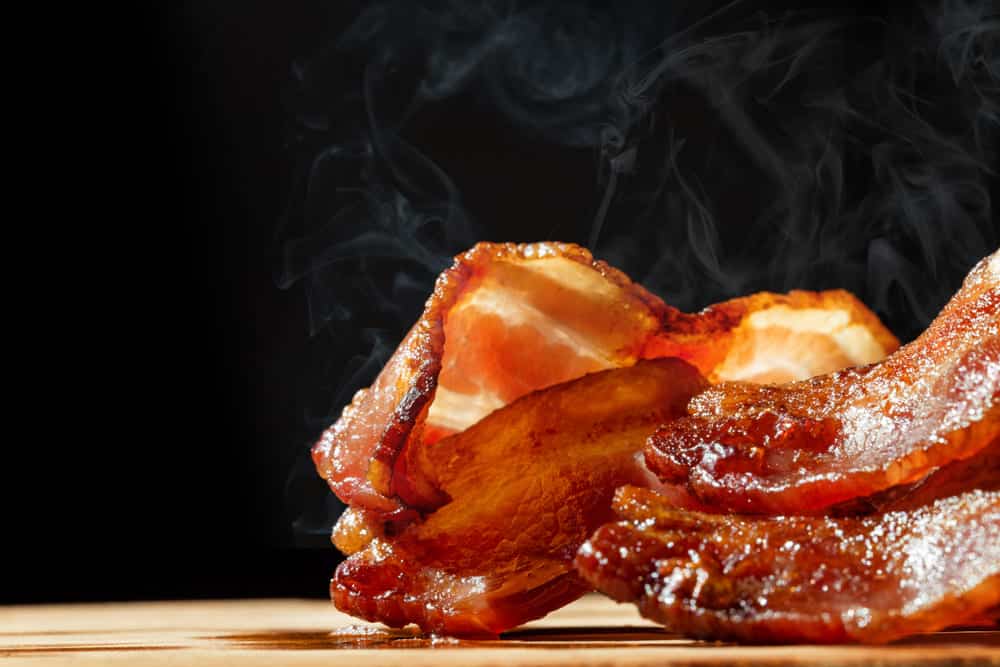 is baking bacon healthier than frying