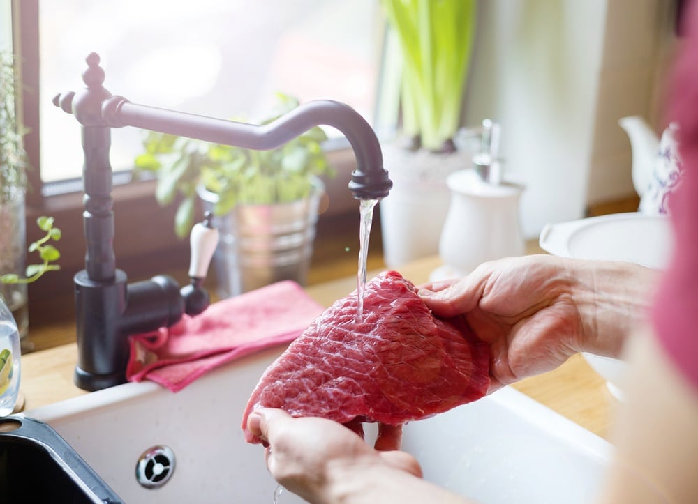 Do You Wash Steak Before Marinating?