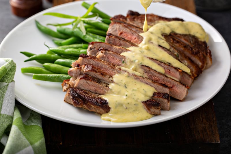 steak béarnaise sauce tarragon made