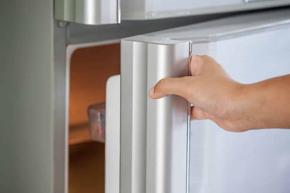 fridge door not closing automatically