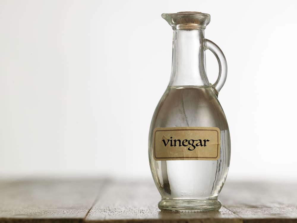why add vinegar to collard greens