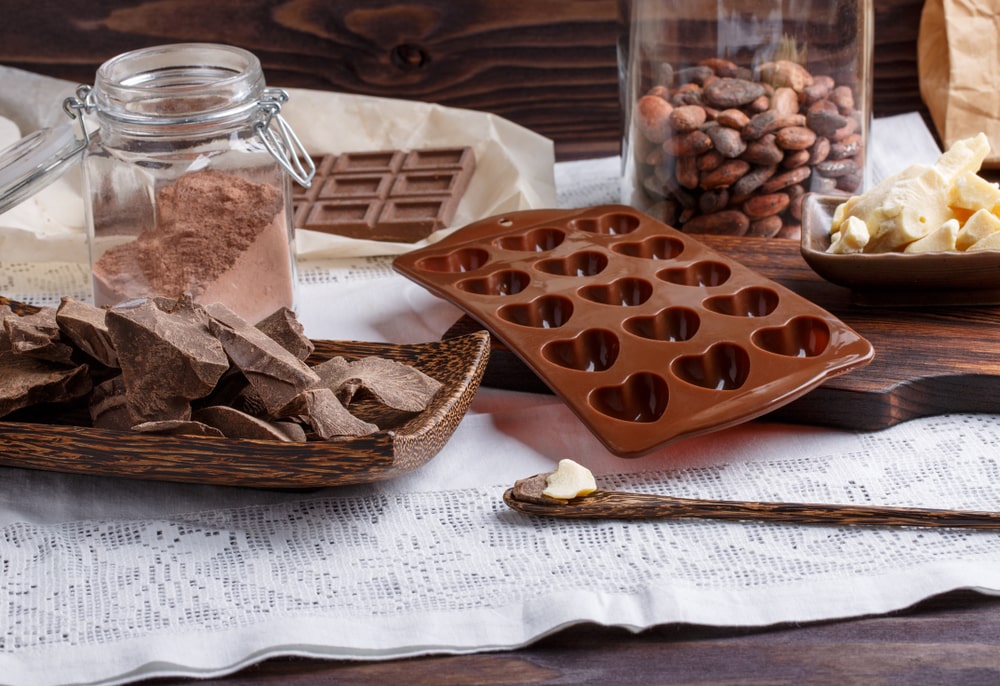 how to remove chocolate from molds