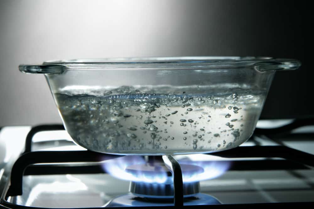 can you use glass pots on a gas stove