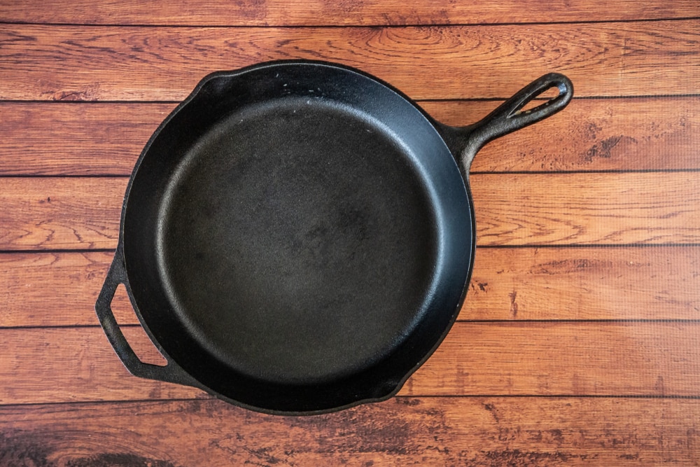 comal vs cast iron skillet