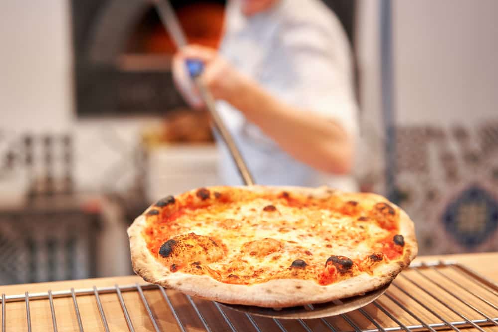 how long to preheat pizza stone in oven