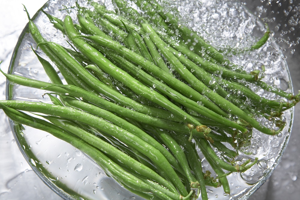 Wash green beans