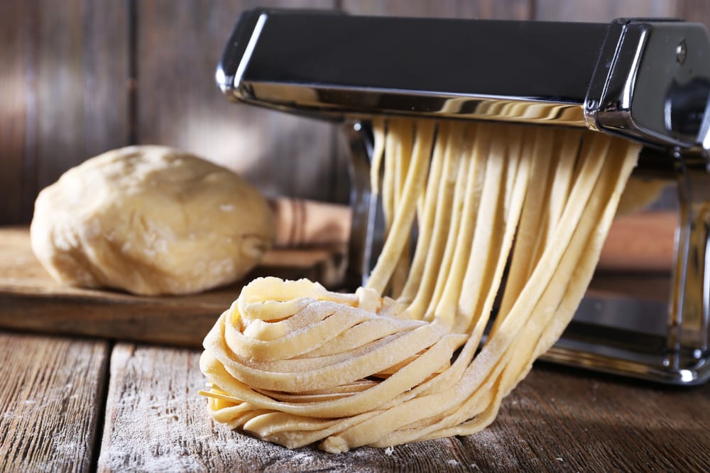 how to clean a pasta machine