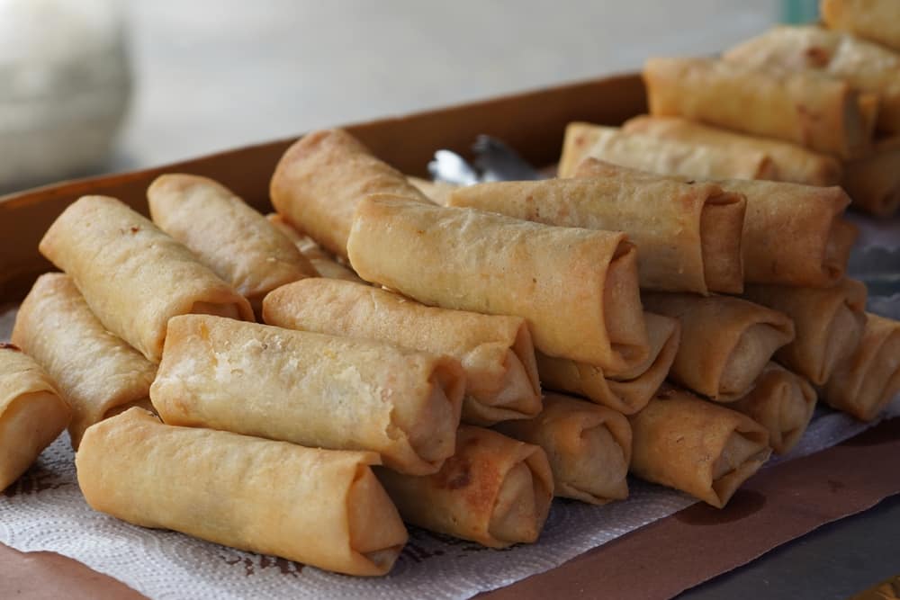 Lumpia top of the paper towel