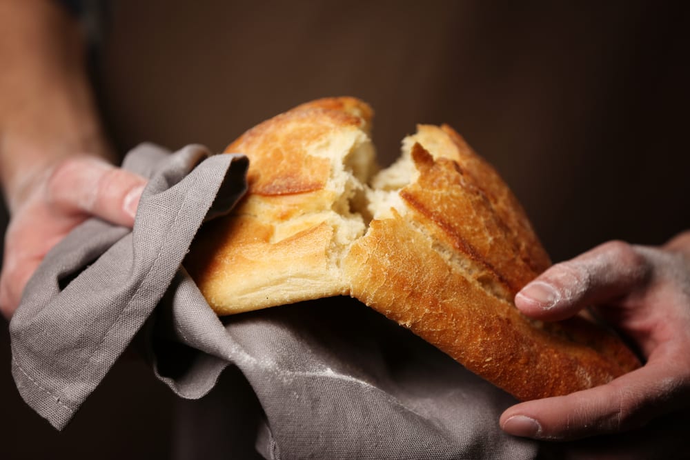 how to heat bread in microwave