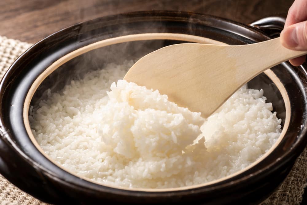 how to keep rice from sticking in rice cooker