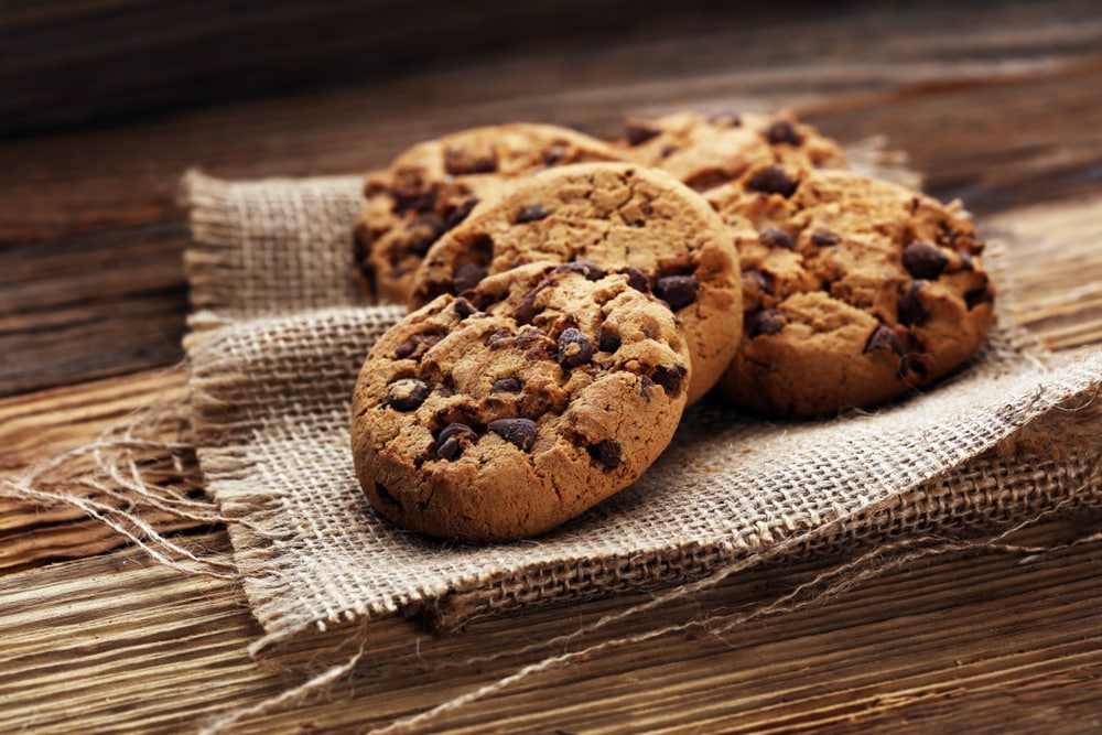 how to soften hard cookies quickly