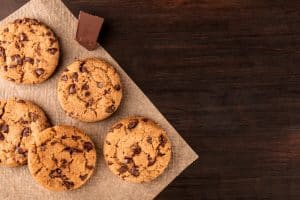 Should You Bake Cookies On Parchment Paper 300x200 