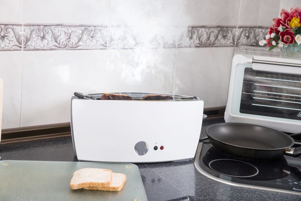 Why Does My Toaster Smell Like Burning Plastic? (4 Possible Causes