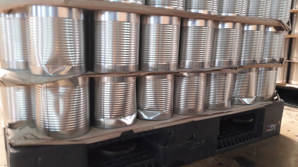 Dent canned food stacking