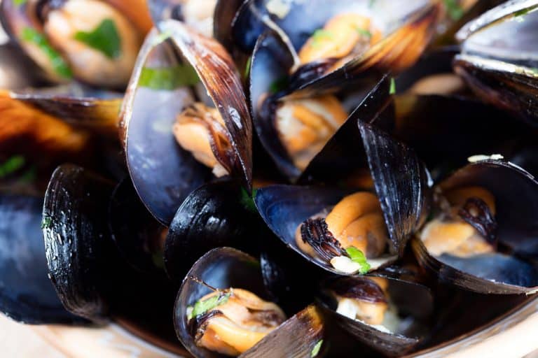 what-is-the-black-stuff-in-mussels-miss-vickie