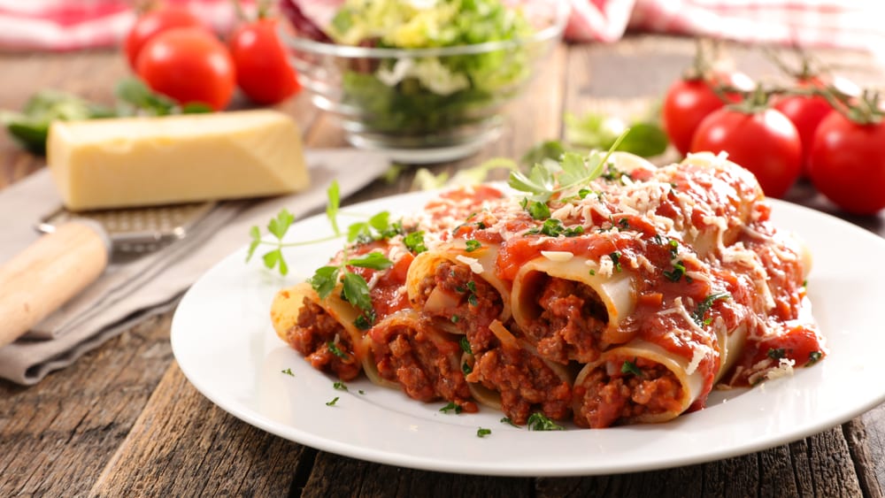 difference between cannelloni and manicotti