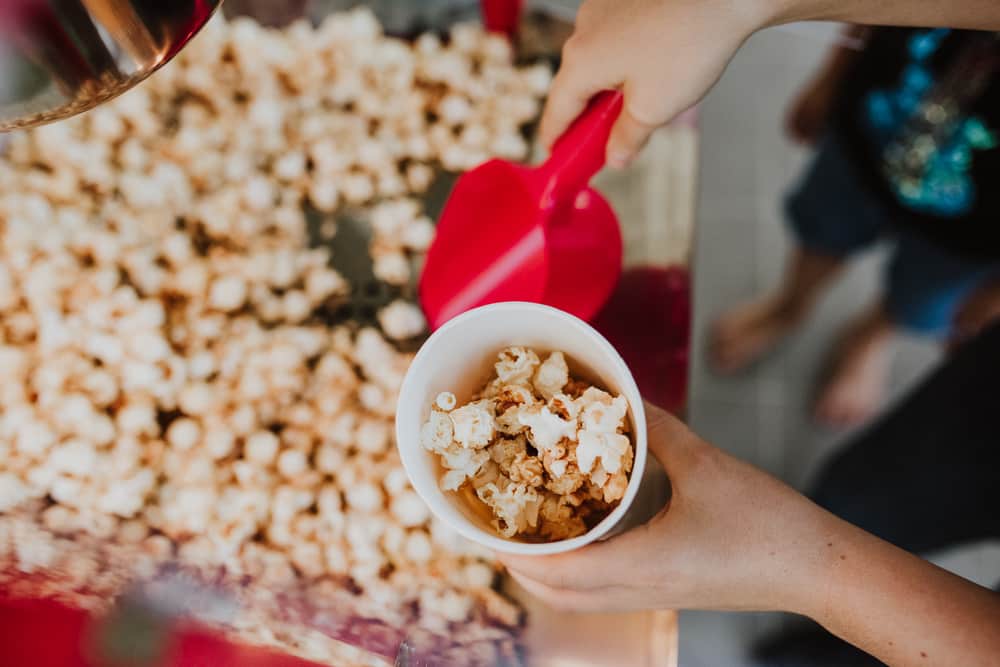 How Much Oil for Popcorn Machine