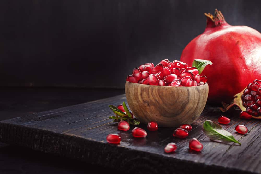 white pomegranate vs red pomegranate