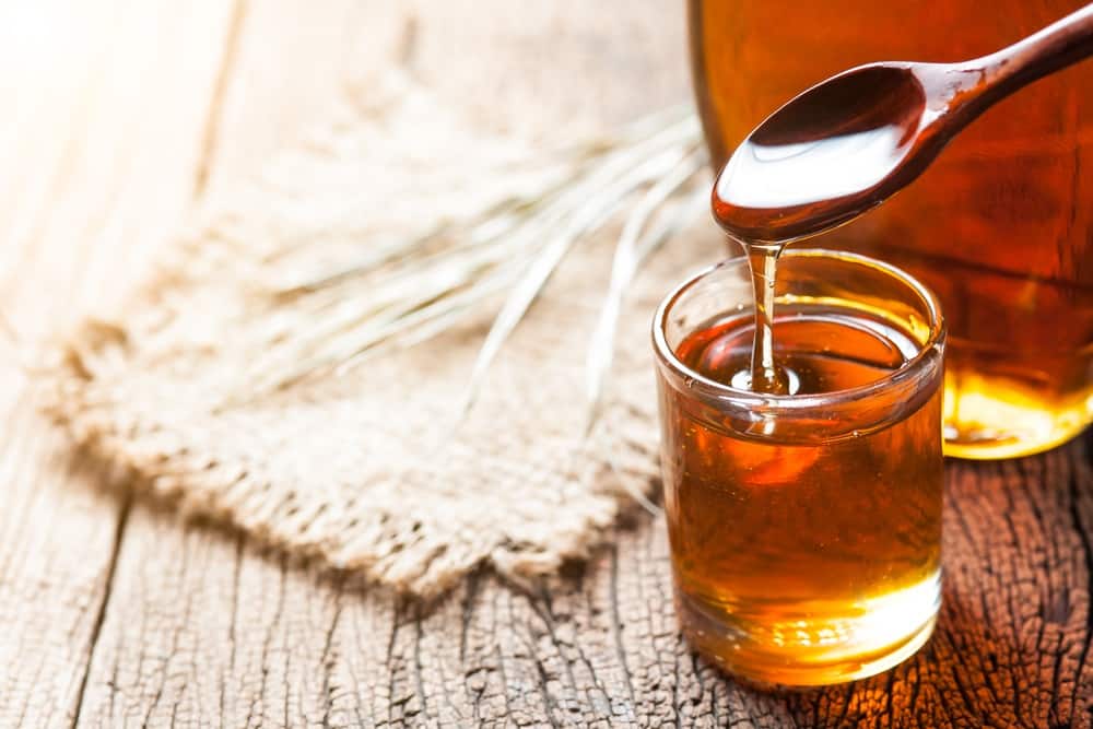 can you substitute maple syrup for maple extract