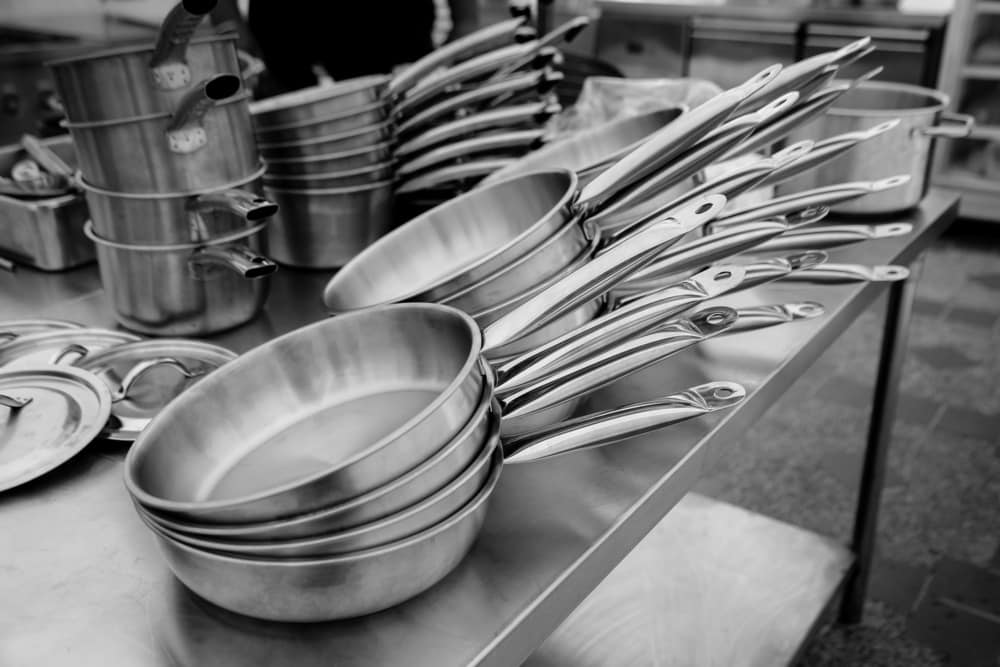 How To Tell Aluminum From Stainless Steel Cookware ...