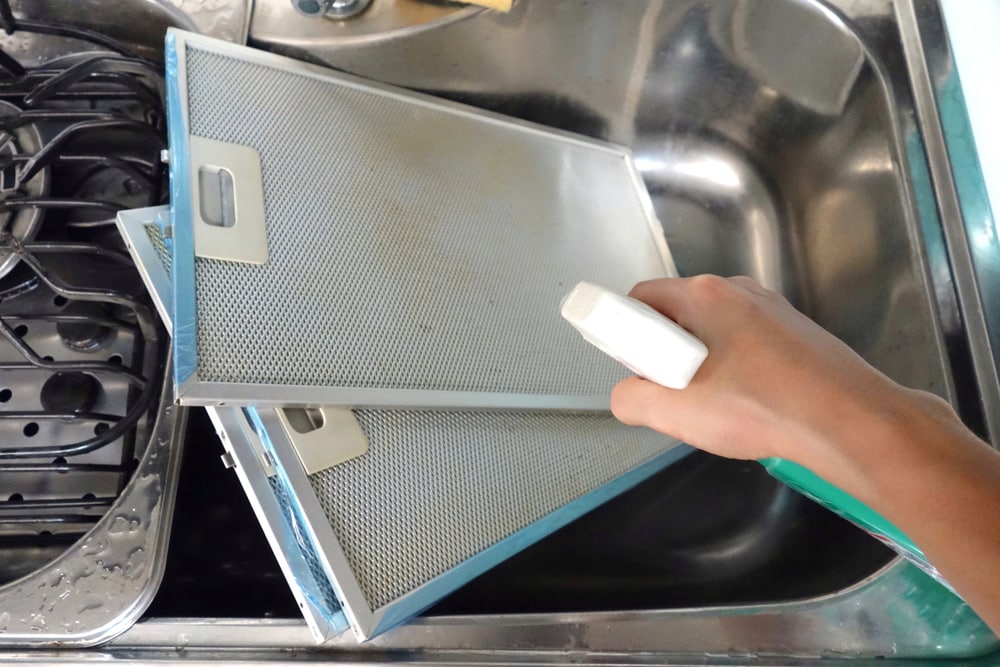 oven cleaner on aluminum