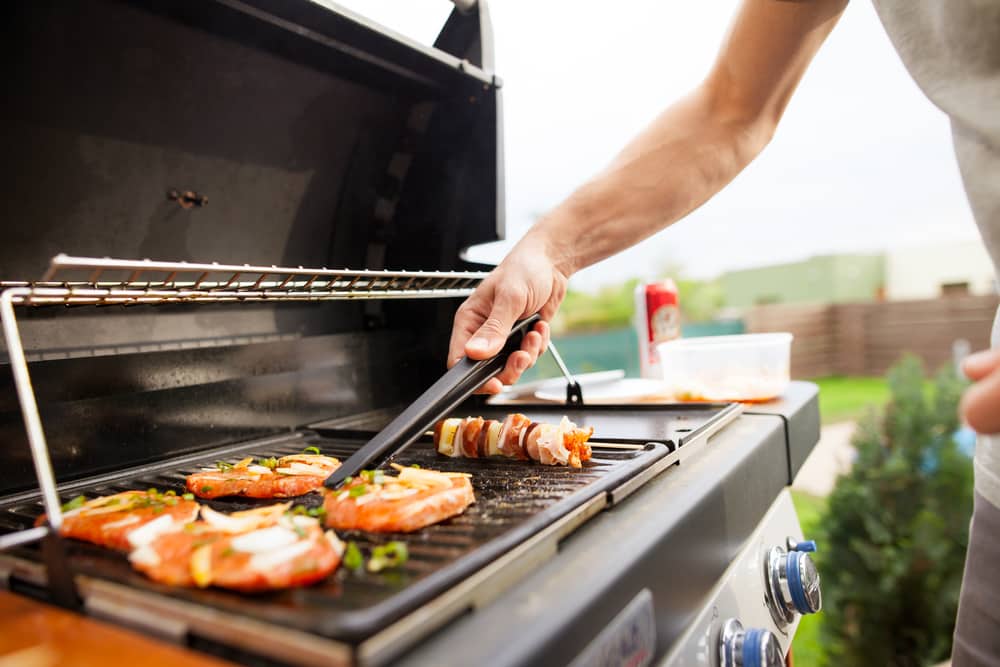 can you boil water on a gas grill