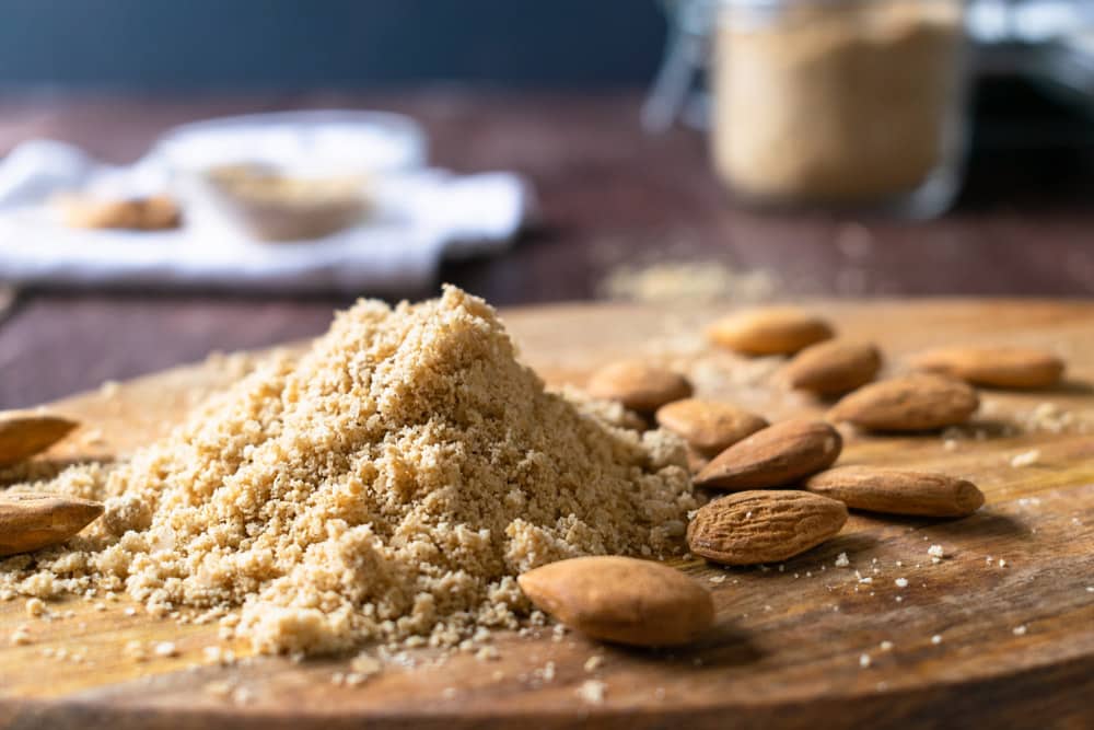 Vegan Parmesan with almonds, nutritional yeast, garlic powder and sea salt