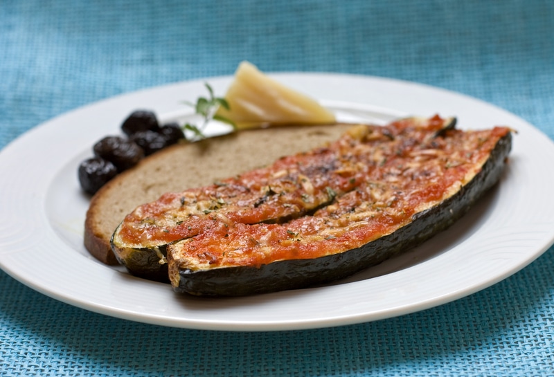 Do You Peel Zucchini Before Baking 