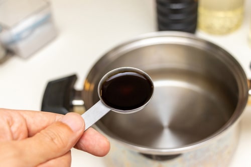 Add seasoning to the water in the pot