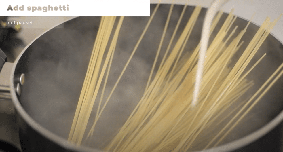boil spaghetti for singaporean rice