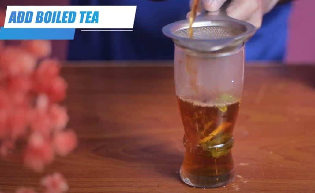 add tea in glass