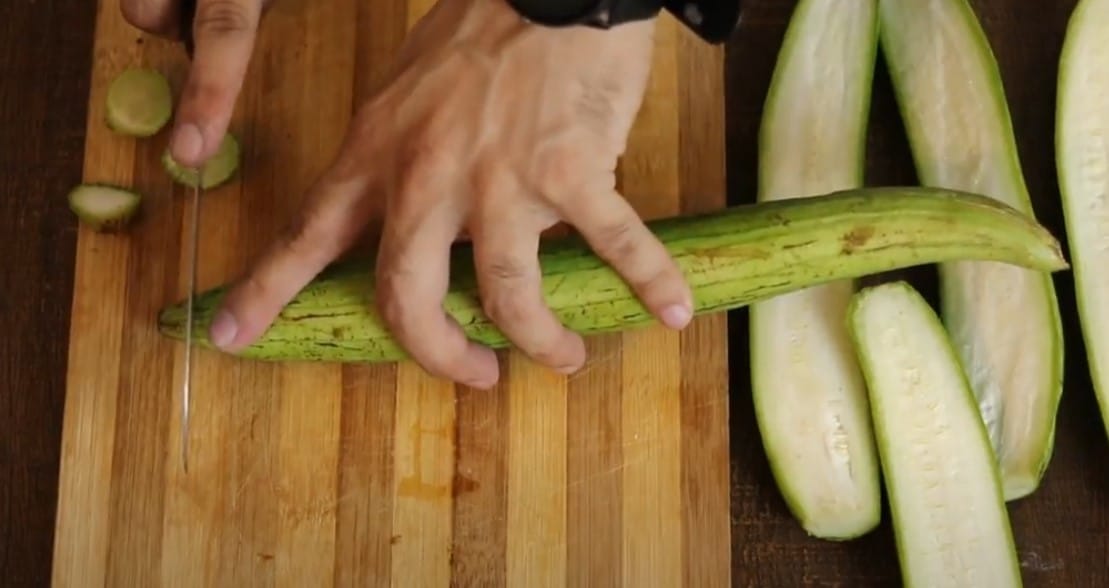 cut zucchini