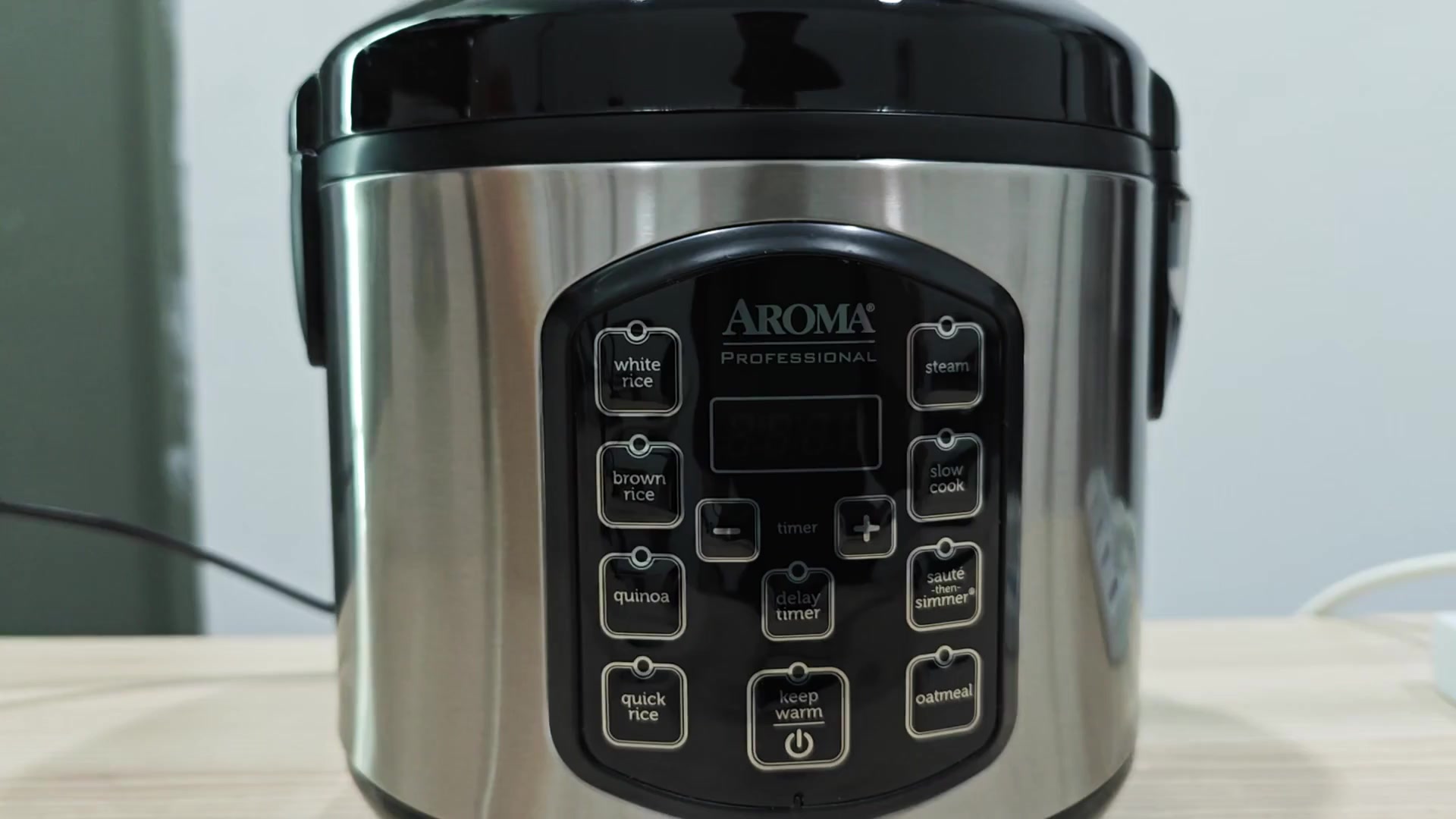 AROMA Professional rice cooker control panel AROMA Professional rice cooker control panel