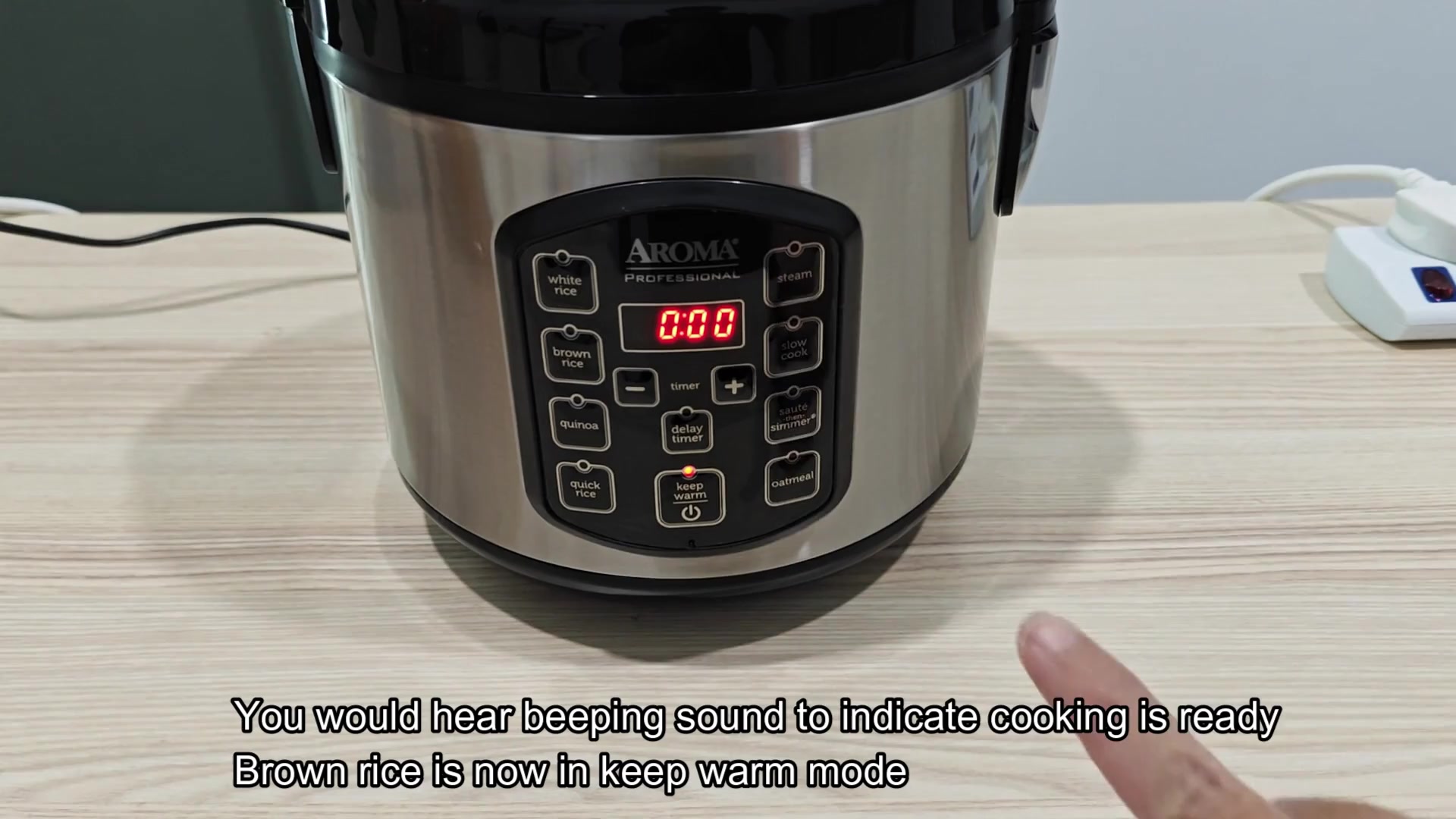 Beeping sound indicates keep warm mode Beeping sound indicates keep warm mode