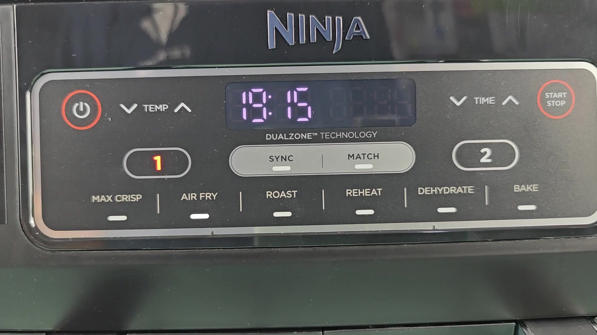 Both zones synced with matching timers Both zones synced with matching timers