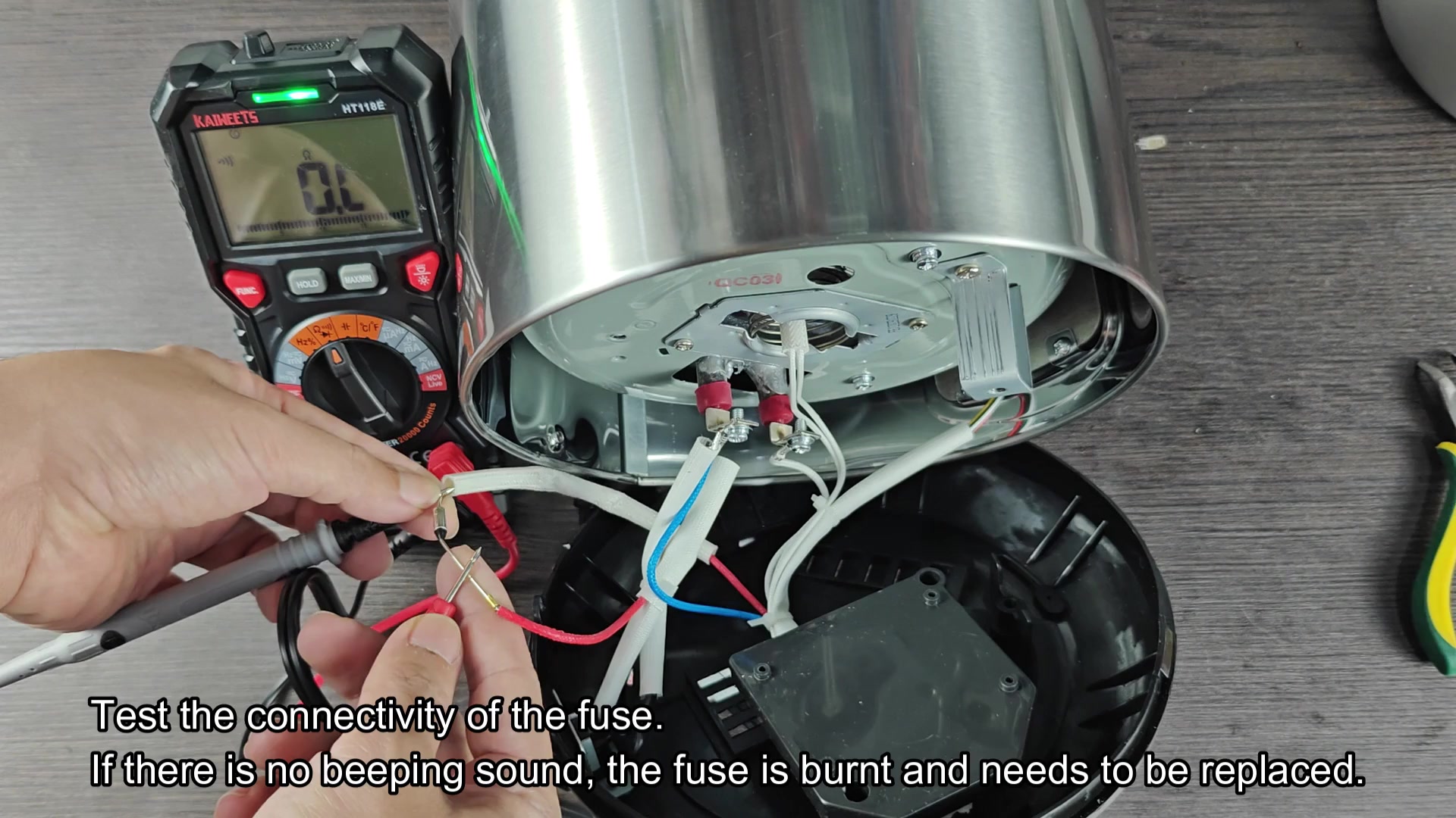 Continuity test on fuse wire leads Continuity test on fuse wire leads