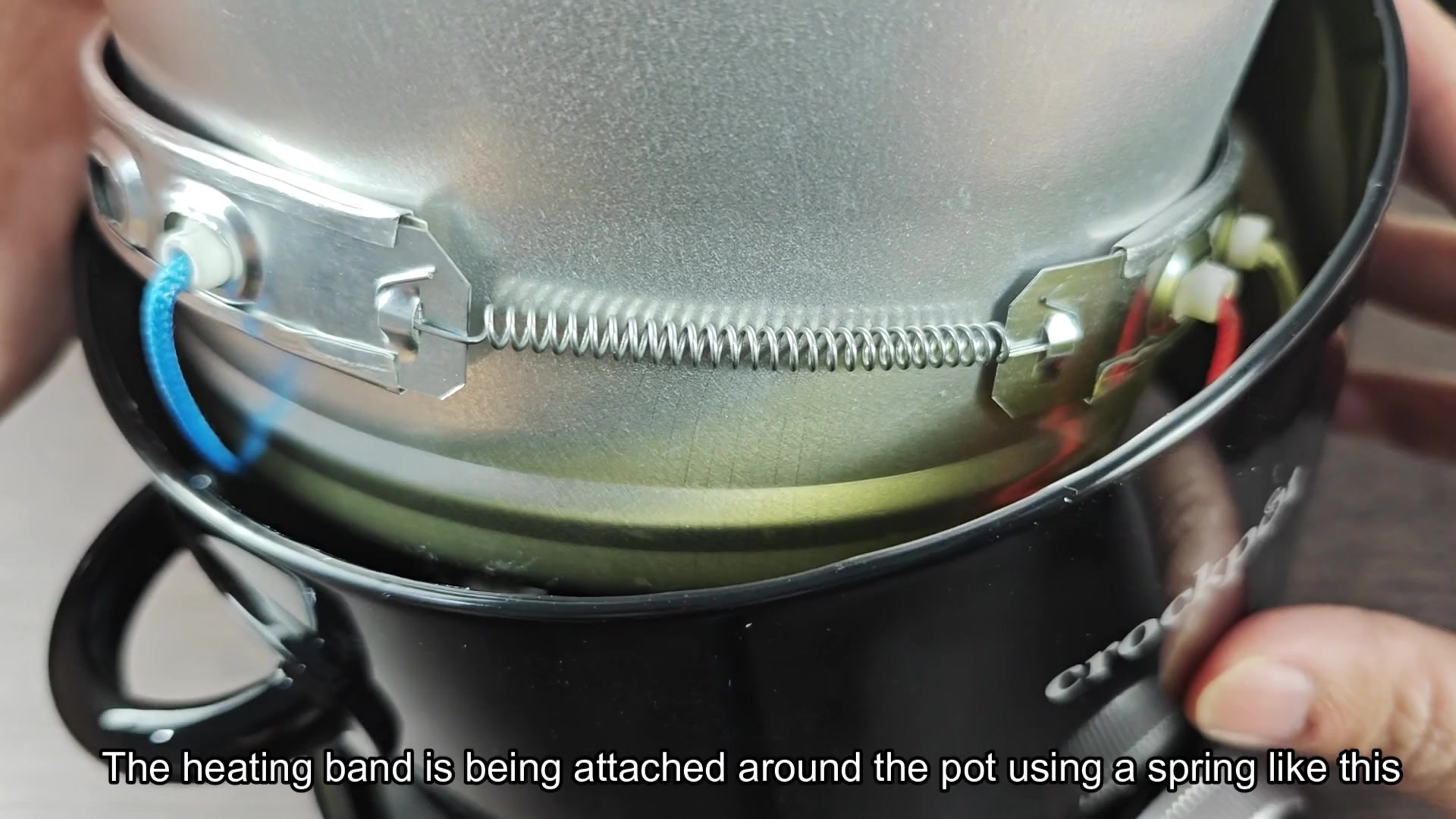 Crockpot base with faulty heating band Crockpot base with faulty heating band
